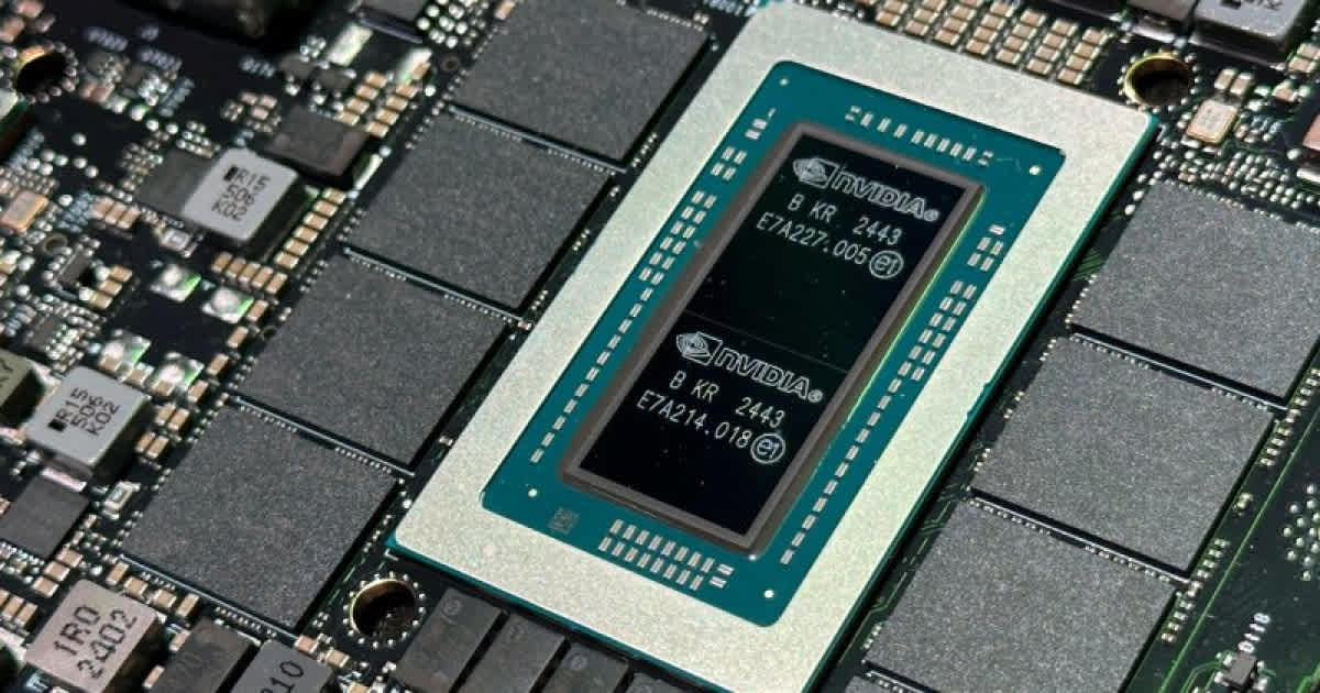 트럼프, 엔비디아 최신 AI 칩 '블랙웰' 미국 외 수출 제한 밝혀