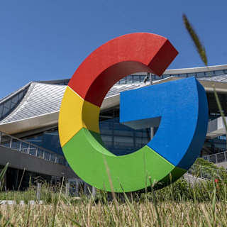 Google offers buyouts while mandating office returns