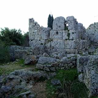 Researchers find Odysseus sanctuary on Ithaca with new inscriptions