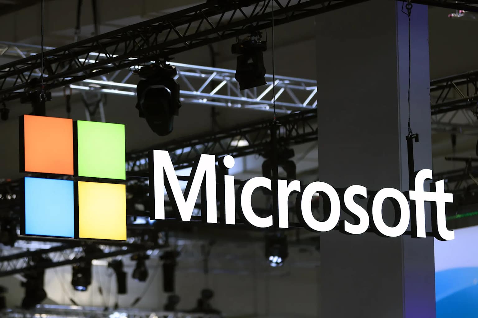Microsoft's Job Cuts Point to Squeeze From Rising Expense of ...