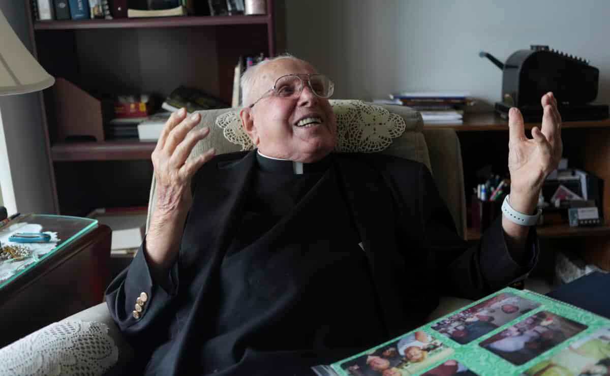 At 100, Rev. James Kelly still bakes pies and celebrates ...