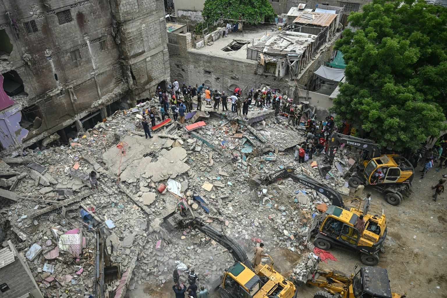At least 5 dead, 7 injured as five-storey building collapses ...