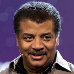 Neil%20deGrasse%20Tyson%20in%20June%202017%20%28cropped%29.jpg
