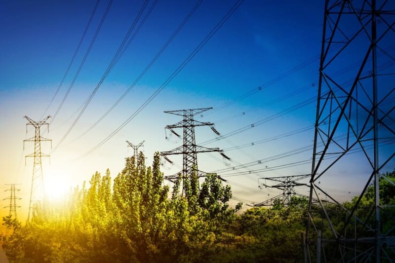 El precio de la luz para este lunes 9 de febrero de 2026 ...