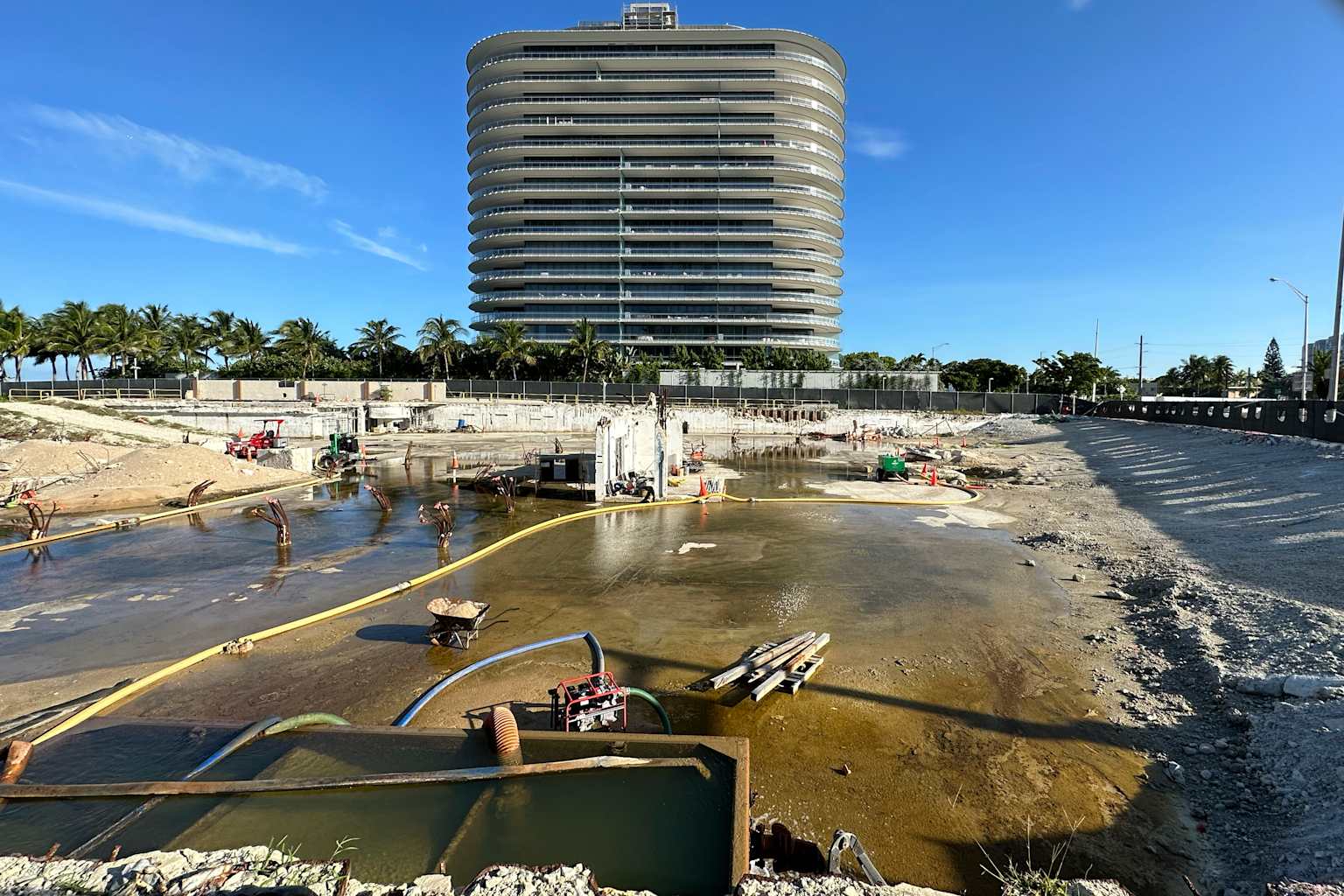 Surfside, Florida Champlain Towers South condo collapse ...