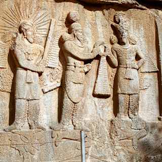 Ancient Sassanid inscription on loyalty found in Iran's Marvdasht mountains