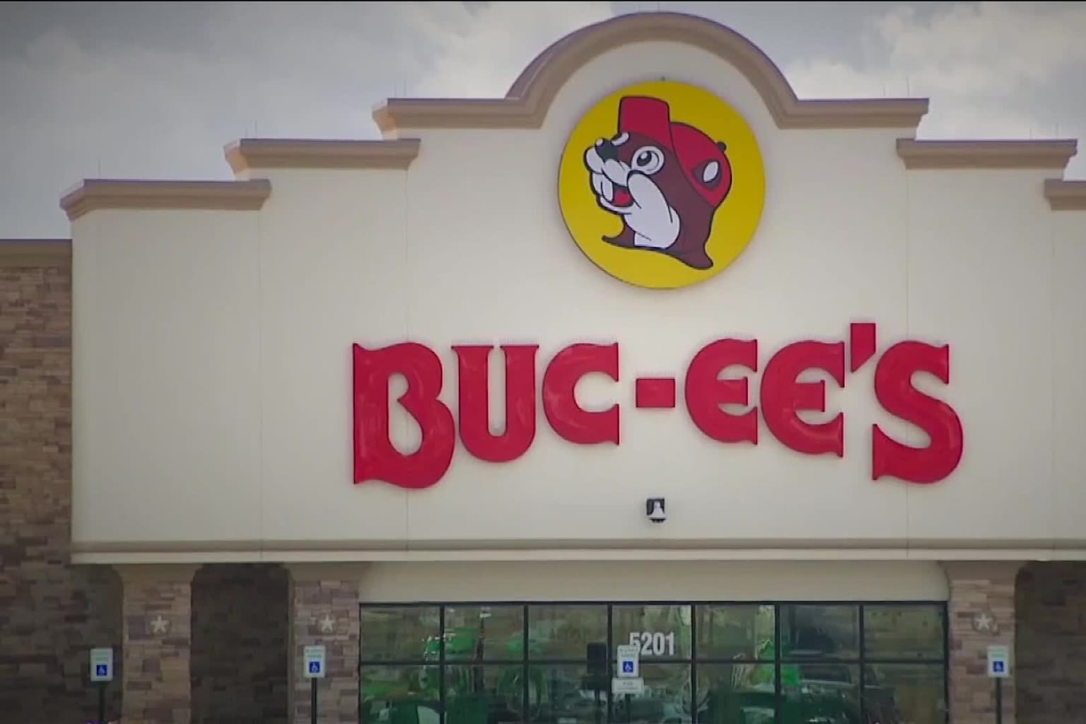 Buc-ee's one step closer to southeast Wisconsin debut in Oak Creek
