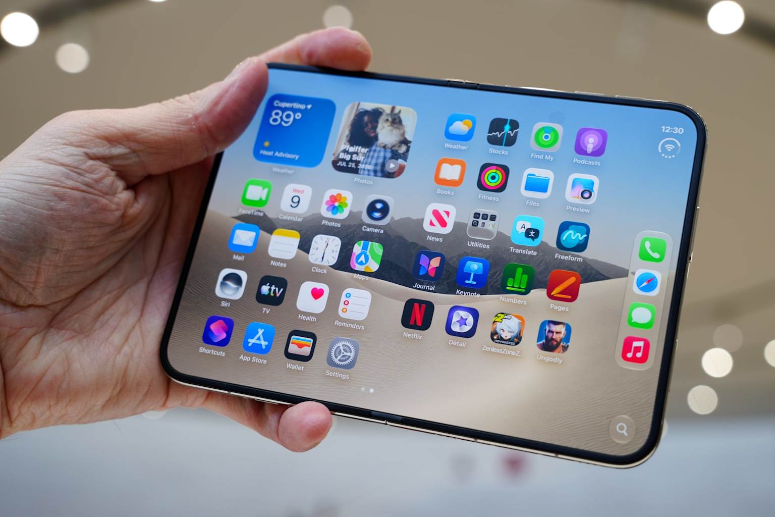 El iPhone Duo, el primer plegable de Apple, recibe críticas mayormente positivas