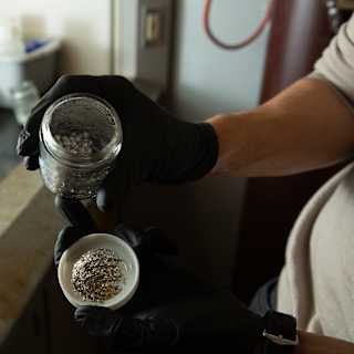 MIT scientists turn soda cans and seawater into clean hydrogen energy