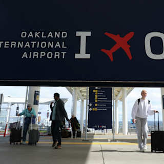 Oakland airport proposes new name amid SF legal fight