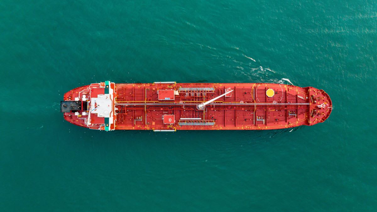 Hormuz Strait closure disrupts mining, fertilizers and consumer prices worldwide