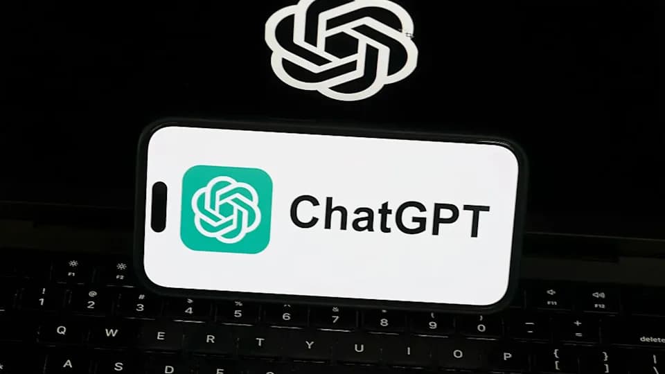 Amazon se asocia con OpenAI para vender anuncios en ChatGPT