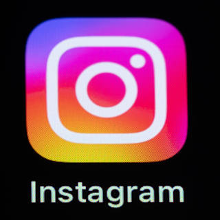 Instagram tests repost feature for resharing posts