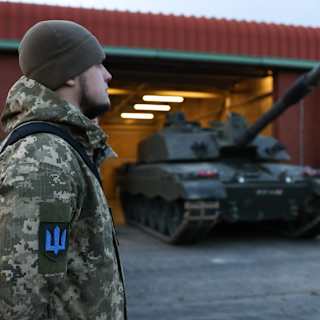 UK Pledges £450m Military Aid to Ukraine