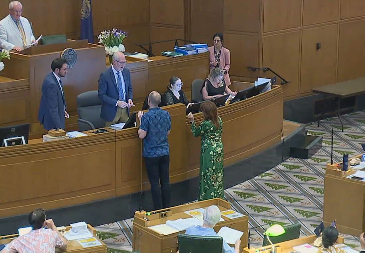 Oregon lawmakers fail to pass major transportation bill to ...