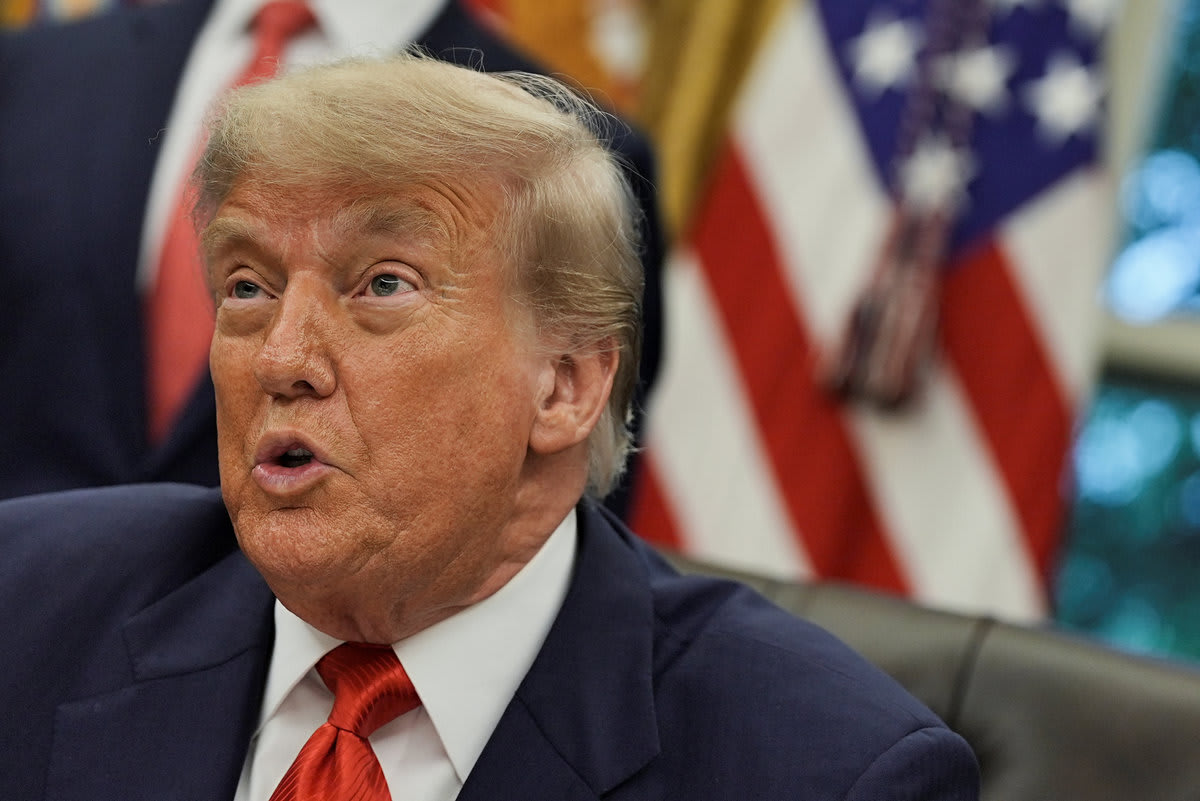 Trump denies reports of $30 billion nuclear deal with Iran