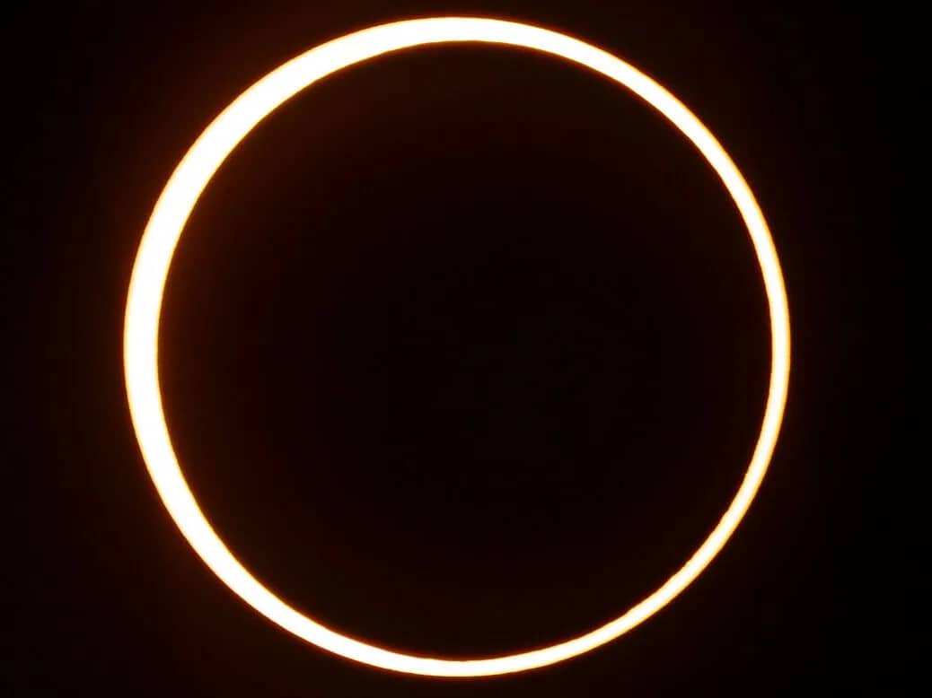 2026年农历新年迎日环食，火马年开启天文奇观