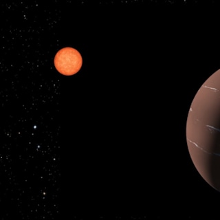 Giant planet found orbiting tiniest star challenges theories
