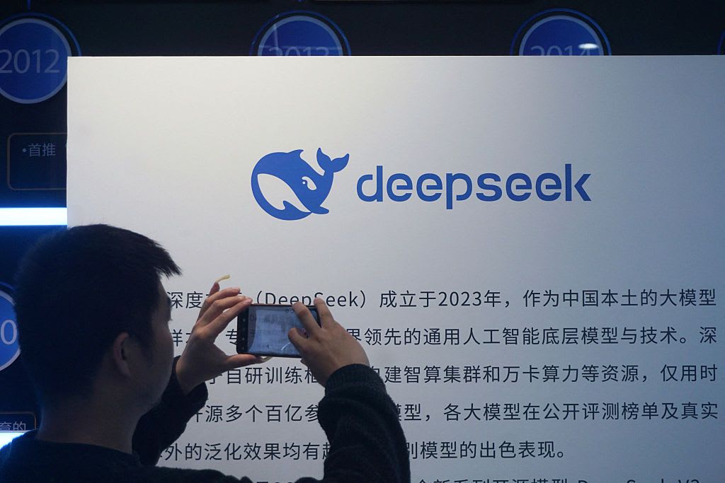 La china DeepSeek actualiza su modelo Flash y abre su API de búsqueda