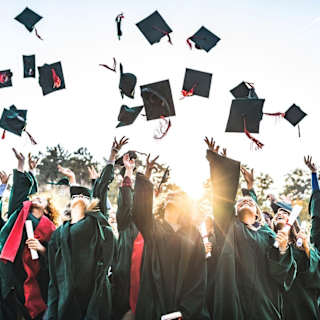 Foreign grads earn 32% more than US-born workers