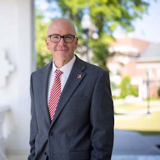 Ohio State exec named Alabama's 30th president