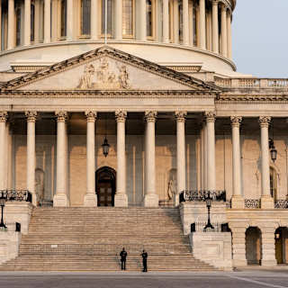 White House delays trade deals until Congress acts