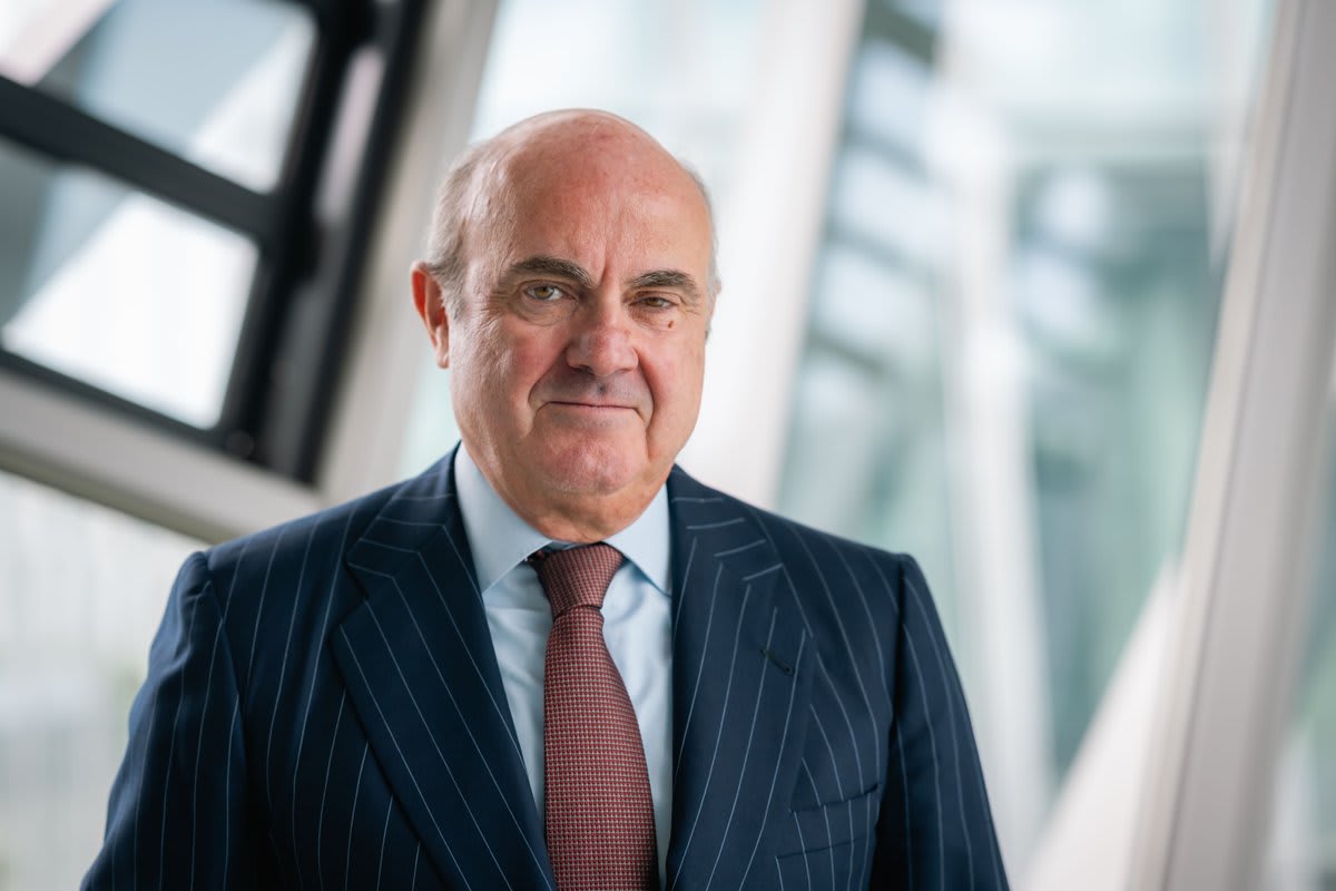 ECB's de Guindos urges caution on June rate hike