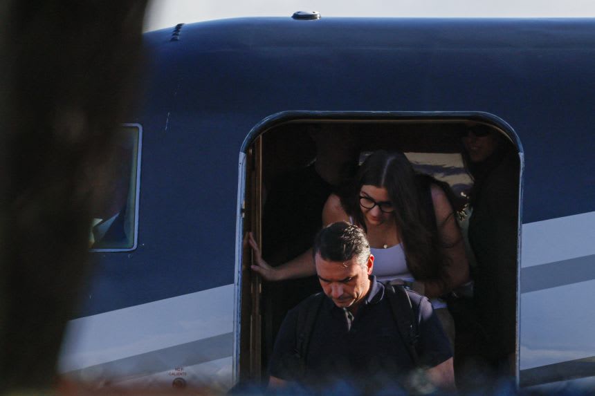 Flávio Bolsonaro aterriza en Miami pese a la prohibición judicial de salir del país