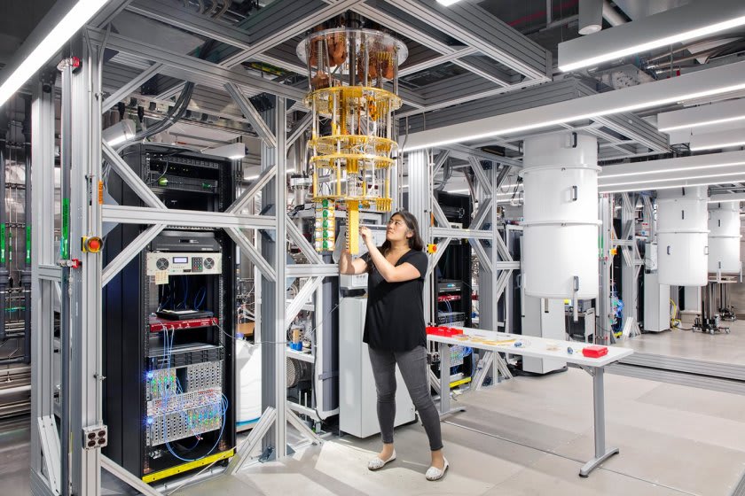 IBM presenta un método para corregir errores mientras los gigantes tecnológicos se lanzan a la carrera por la computación cuántica comercial