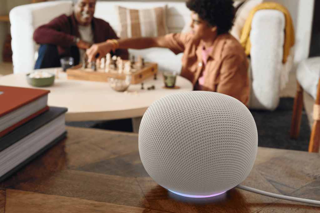 Loa thông minh tích hợp trí tuệ nhân tạo và hệ sinh thái IoT