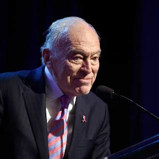 Estée Lauder heir Leonard Lauder dies at 92