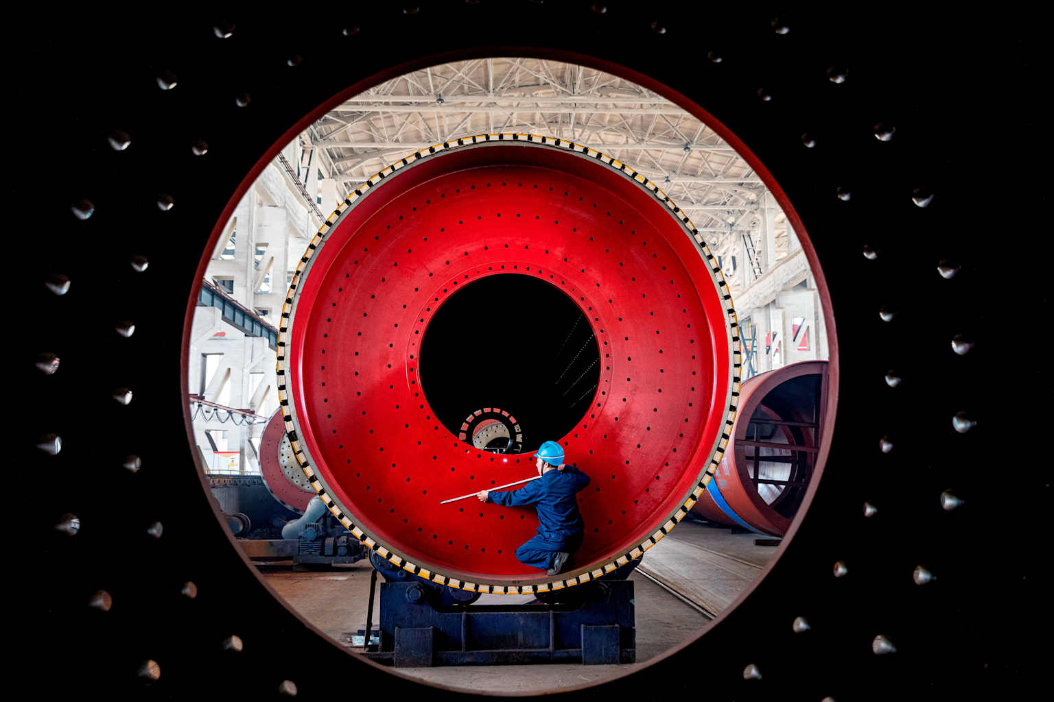 China's factory activity returns to growth in June, Caixin ...
