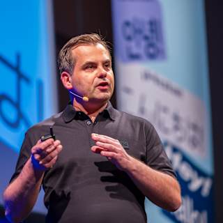 German startup DeepL translates entire internet in 18 days