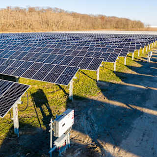 Illinois clean energy bill stalls amid cost concerns