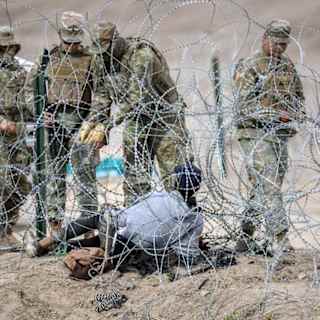 Homeland Security to deploy National Guard for immigration crackdown