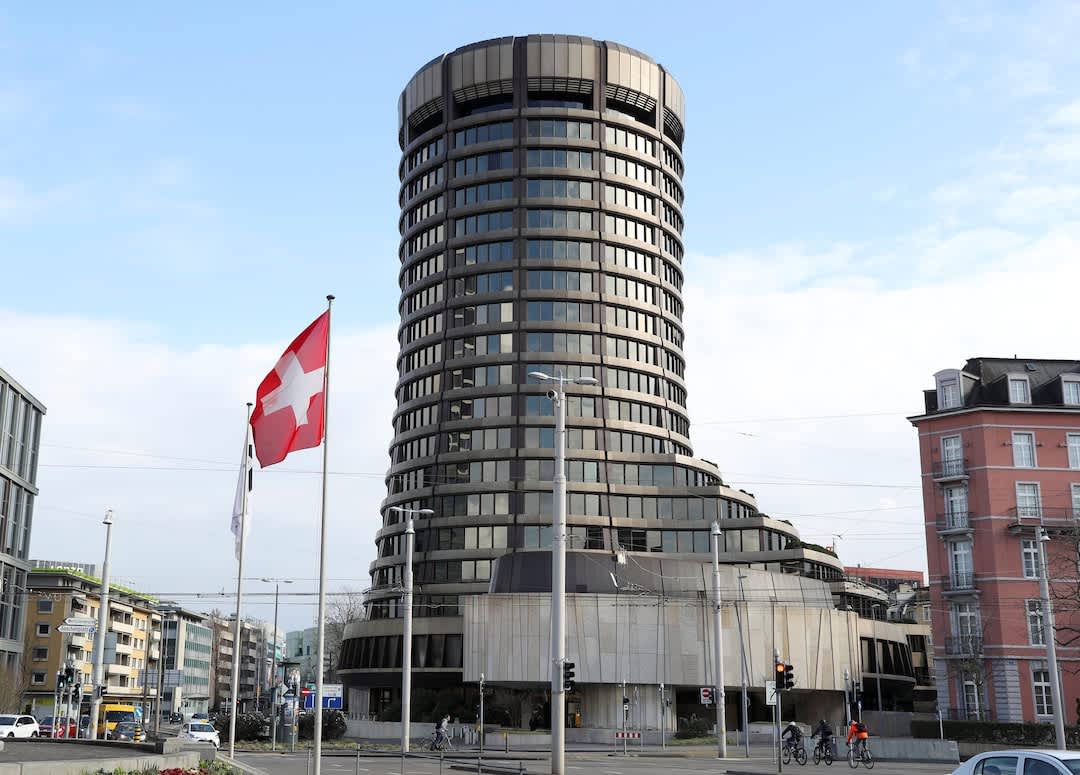 Central bank body BIS delivers stark stablecoin warning ...
