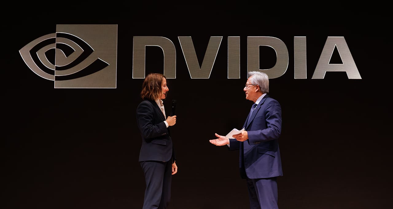 엔비디아 CEO, 영국 기술부 장관과 AI 인프라 논의