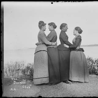 Repatriated Alice Austen archive reveals life in Victorian NYC