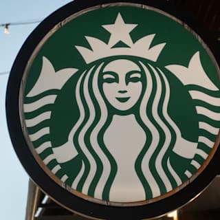 Starbucks simplifies pricing with flat 80-cent syrup fee