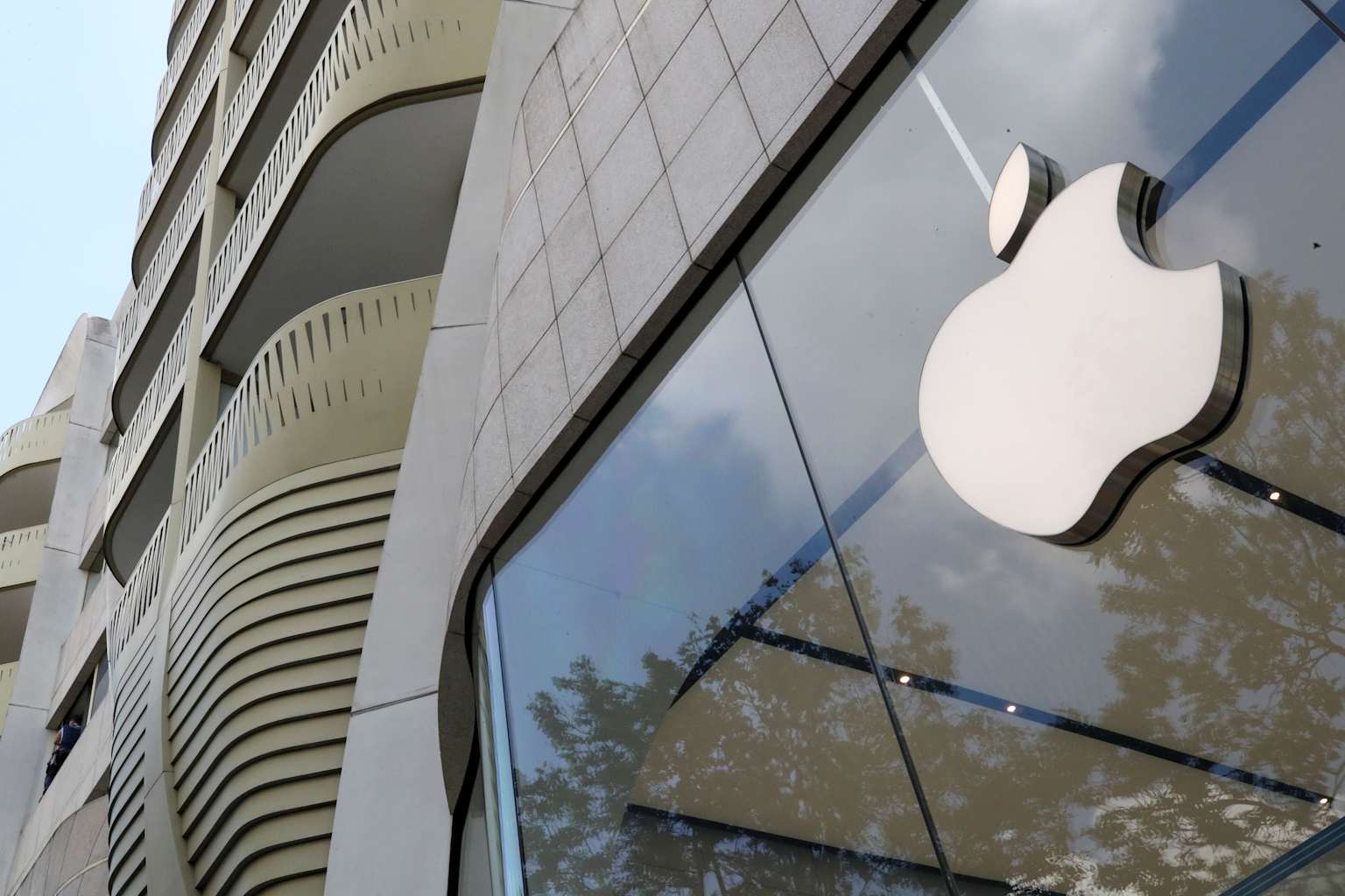 Swiss privacy tech firm Proton sues Apple in US over app ...