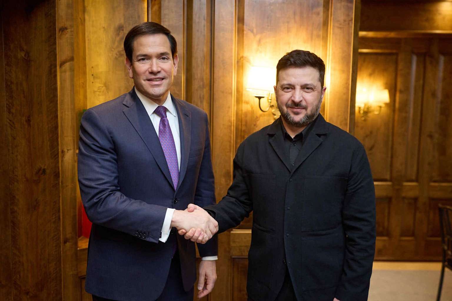 Zelenski dice que persisten las restricciones a Starshield mientras Rubio promete ayudar