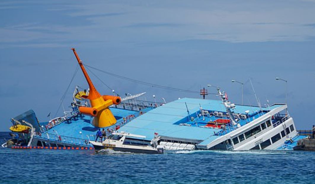 Ferry carrying 65 people sinks near Bali, Indonesia ...