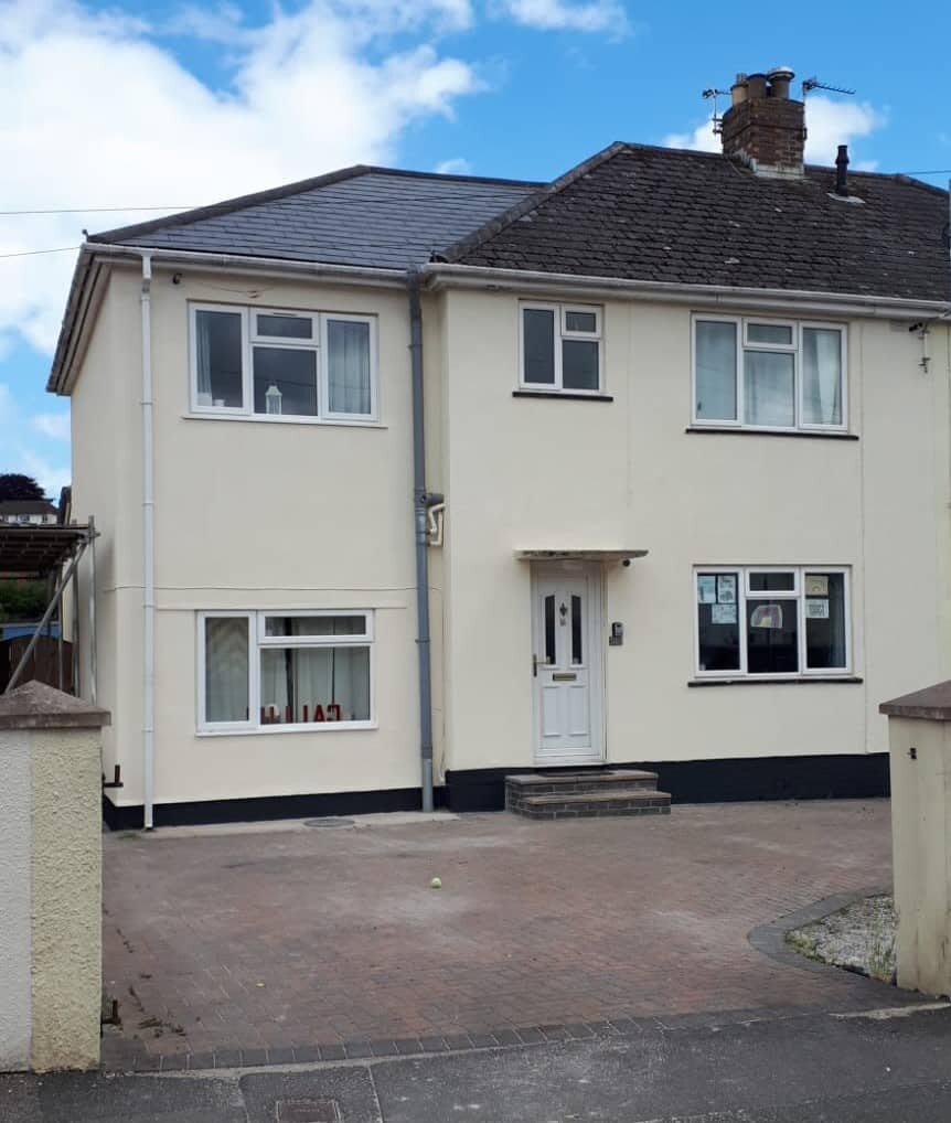 Cream rendered semi — Hove