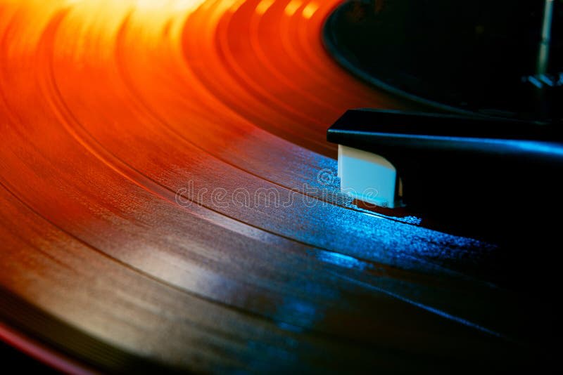 Platine vinyle avec lumière chaude analogique