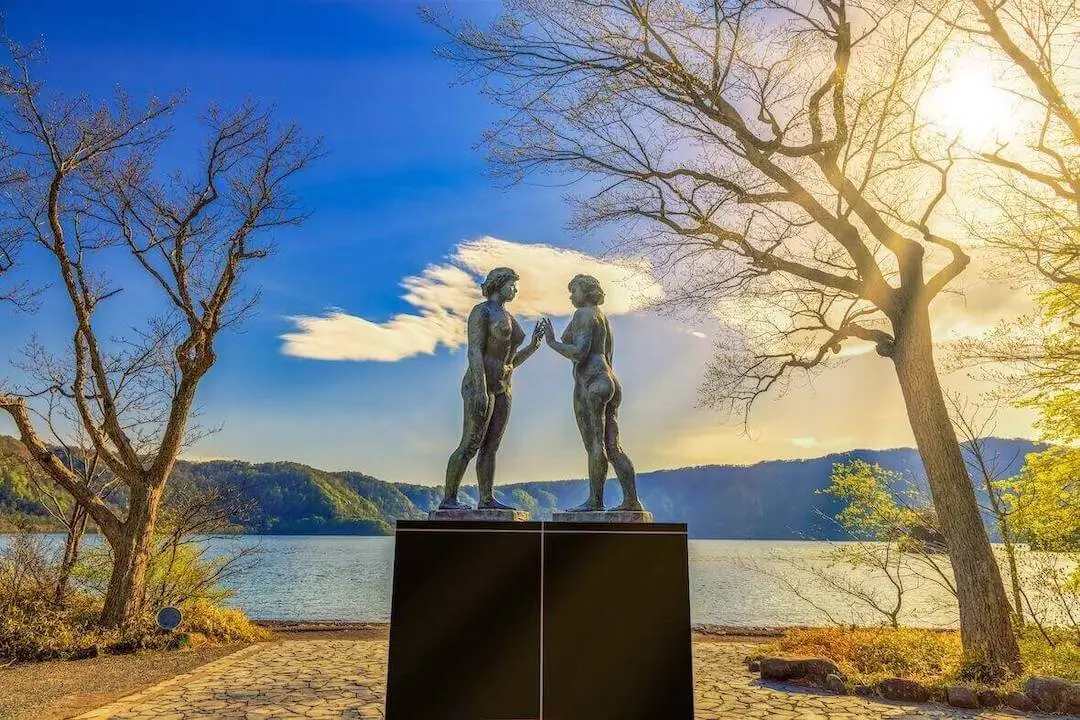 十和田湖乙女之像