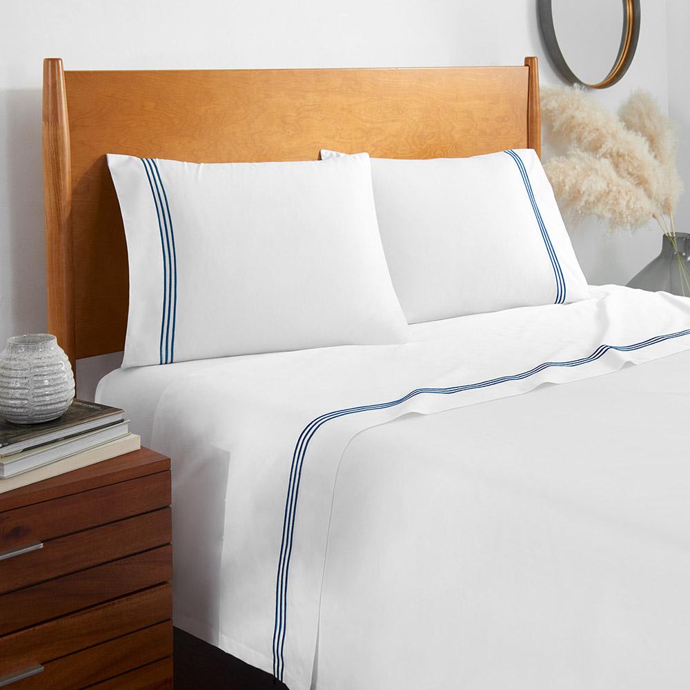 Embroidered sheet set