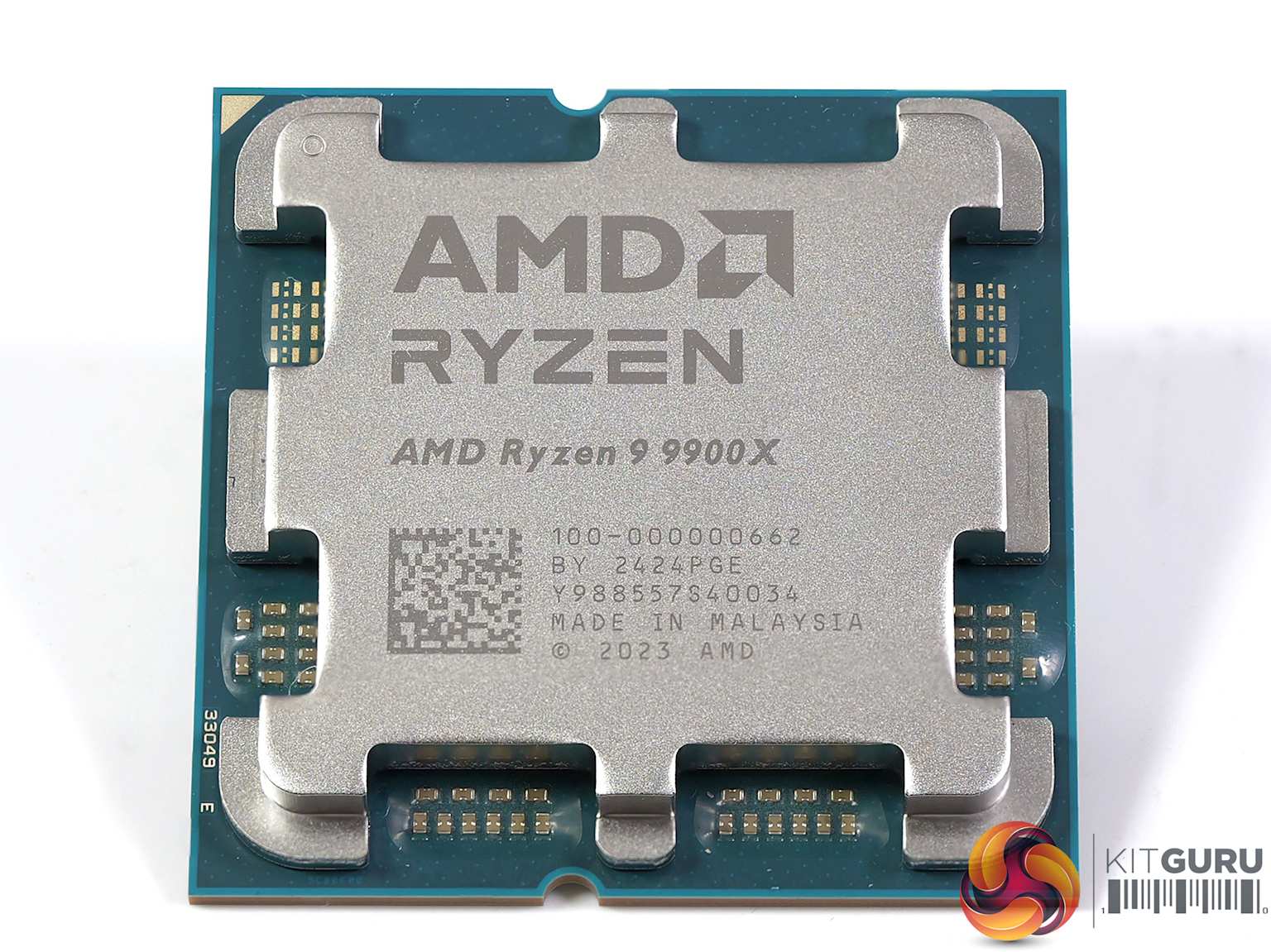 AMD Ryzen 9 9900X