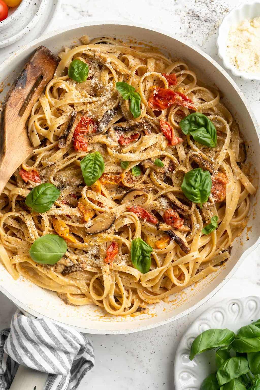 Creamy Garlic Pasta