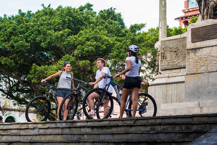 Cyclists at Cinta Costera Sunday ciclovía