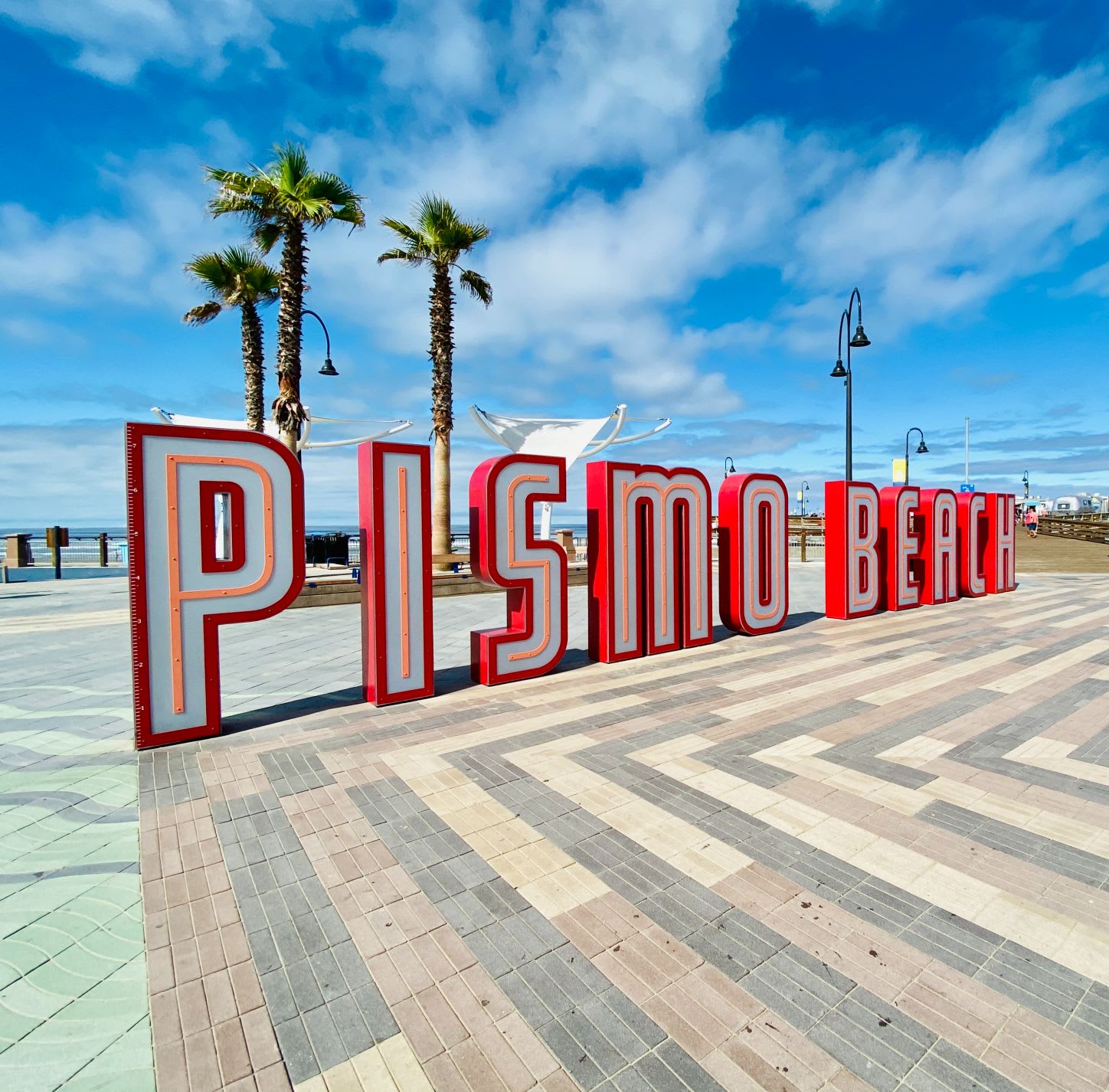 Pismo Beach sign on the promenade